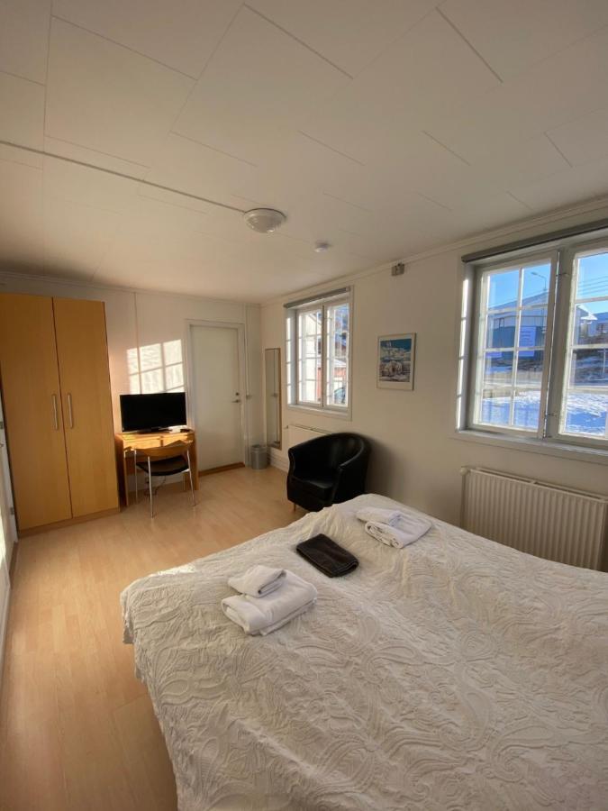 Hotel Disko Island Qeqertarsuaq Esterno foto